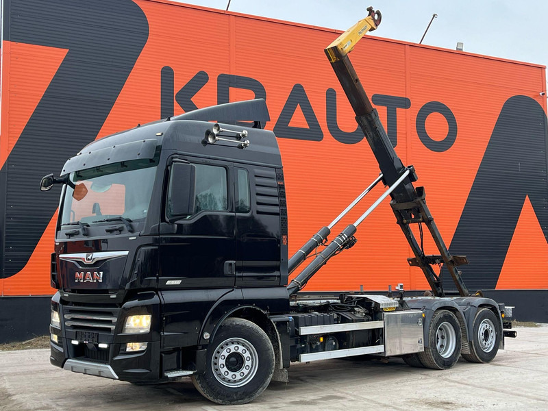 MAN TGX 26.580 6x2 PALFINGER T 20 ton / L=5400 mm / XLX CAB / INTARDER - Camión multibasculante: foto 2 MAN TGX 26.580 6x2 PALFINGER T 20 ton / L=5400 mm / XLX CAB / INTARDER - Camión multibasculante: foto 2