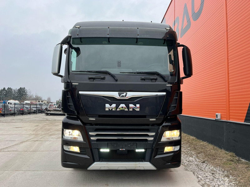 MAN TGX 26.580 6x2 PALFINGER T 20 ton / L=5400 mm / XLX CAB / INTARDER - Camión multibasculante: foto 3 MAN TGX 26.580 6x2 PALFINGER T 20 ton / L=5400 mm / XLX CAB / INTARDER - Camión multibasculante: foto 3