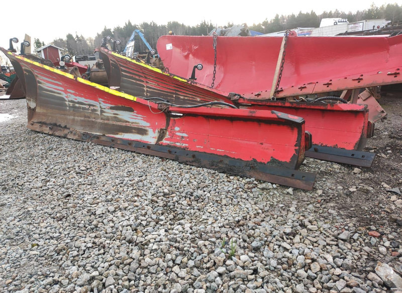 Mählers SP14/45B SIDE WING PLOW / KÜLJE SAHK - Máquina quitanieve: foto 1 Mählers SP14/45B SIDE WING PLOW / KÜLJE SAHK - Máquina quitanieve: foto 1