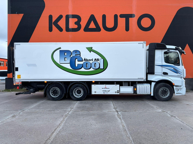 Mercedes-Benz Actros 2848 6x2*4 MITSUBISHI TU1250 MT / BOX L=7551 mm - Camión frigorífico: foto 5 Mercedes-Benz Actros 2848 6x2*4 MITSUBISHI TU1250 MT / BOX L=7551 mm - Camión frigorífico: foto 5