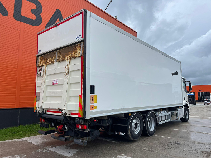 Mercedes-Benz Antos 2545 6x2*4 THERMOKING CO2 / BOX L=8427 mm - Camión frigorífico: foto 5 Mercedes-Benz Antos 2545 6x2*4 THERMOKING CO2 / BOX L=8427 mm - Camión frigorífico: foto 5