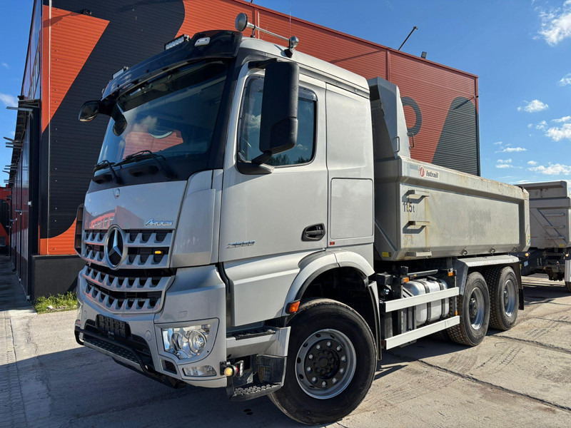 Mercedes-Benz Arocs 2658 6x4 RETARDER / BOX L=4541mm - Camión volquete: foto 1 Mercedes-Benz Arocs 2658 6x4 RETARDER / BOX L=4541mm - Camión volquete: foto 1