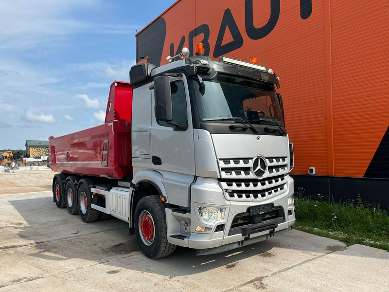 Mercedes-Benz Arocs 3253 8x4*4 RETARDER / BOX L=6176 mm - Camión volquete: foto 4 Mercedes-Benz Arocs 3253 8x4*4 RETARDER / BOX L=6176 mm - Camión volquete: foto 4