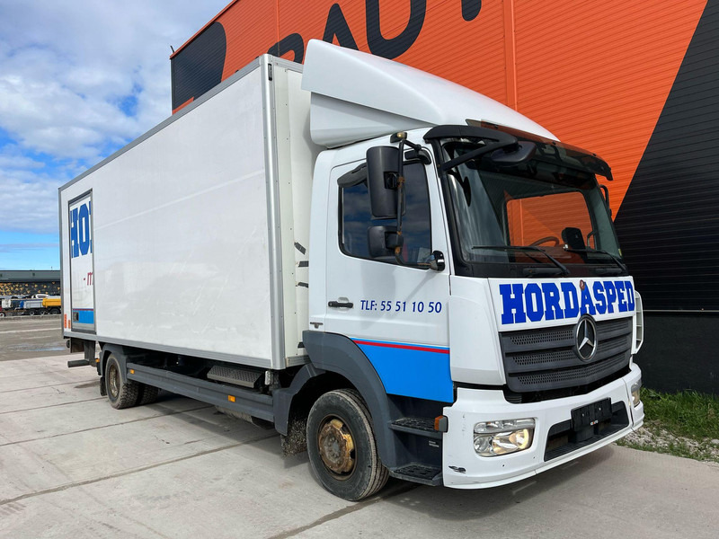 Mercedes-Benz Atego 1018 4x2 BOX L=6477 mm - Camión caja cerrada: foto 4 Mercedes-Benz Atego 1018 4x2 BOX L=6477 mm - Camión caja cerrada: foto 4