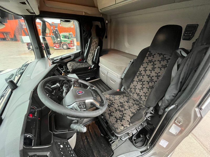 Camión forestal, Camión grúa para transporte de madera Scania R 650 6x4 RETARDER: foto 19