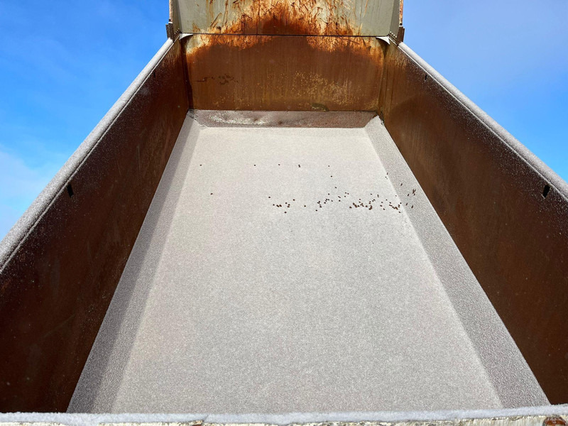 Camión volquete Scania T 144 460 6x2 V8 TORPEDO / FULL STEEL / DRUM BRAKES / BIG AXLE / BOX L=4701 mm: foto 12 Camión volquete Scania T 144 460 6x2 V8 TORPEDO / FULL STEEL / DRUM BRAKES / BIG AXLE / BOX L=4701 mm: foto 12