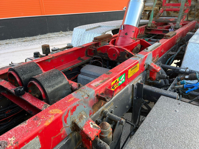 Camión volquete Scania T 144 460 6x2 V8 TORPEDO / FULL STEEL / DRUM BRAKES / BIG AXLE / BOX L=4701 mm: foto 14 Camión volquete Scania T 144 460 6x2 V8 TORPEDO / FULL STEEL / DRUM BRAKES / BIG AXLE / BOX L=4701 mm: foto 14