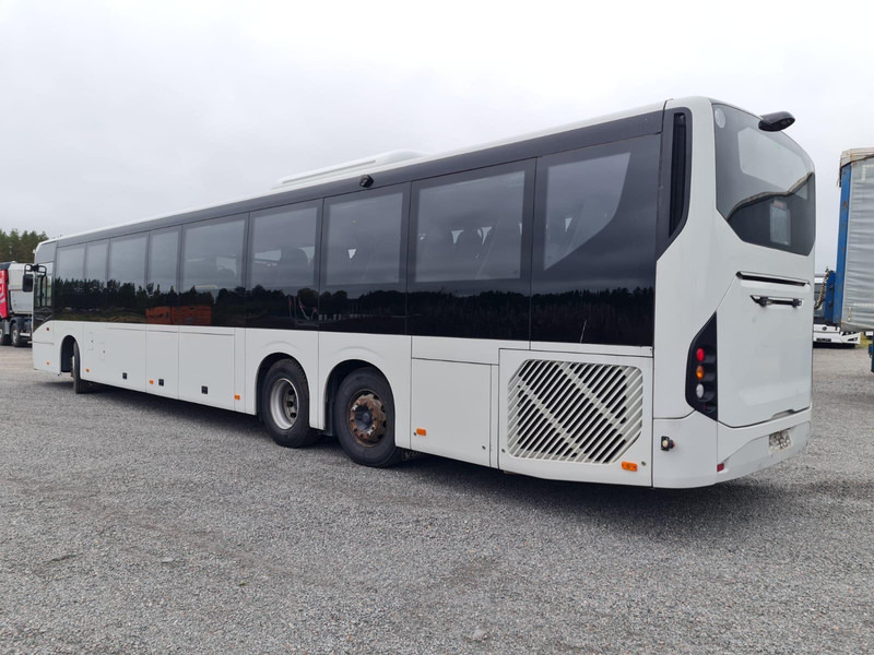 Volvo 8900 B8R 6x2*4 EURO6 / 59 SEATS / AC / AUXILIARY HEATING / Wheelchair lift / - Autobús suburbano: foto 4 Volvo 8900 B8R 6x2*4 EURO6 / 59 SEATS / AC / AUXILIARY HEATING / Wheelchair lift / - Autobús suburbano: foto 4