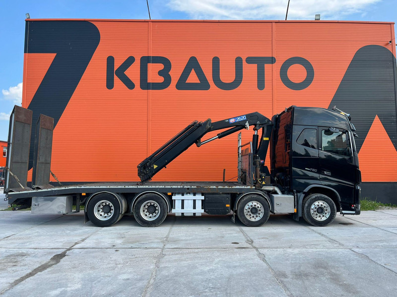 Volvo FH 16 750 8x4 HMF2620K-5 / WINCH / PLATFORM L=7100 mm - Camión portavehículos: foto 5 Volvo FH 16 750 8x4 HMF2620K-5 / WINCH / PLATFORM L=7100 mm - Camión portavehículos: foto 5