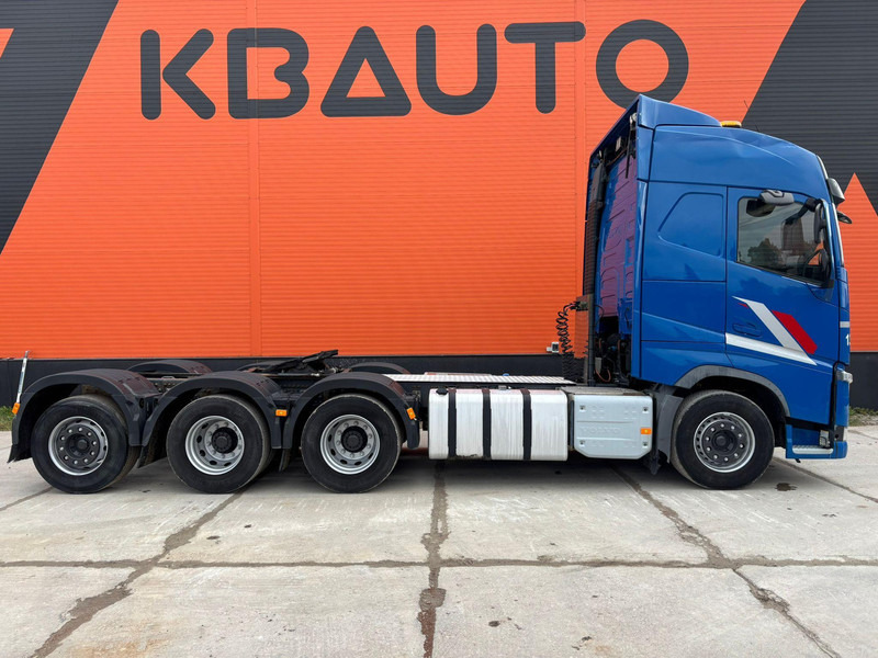 Volvo FH 500 8x4*4 FOR SALE AS CHASSIS / GCW 70 ton / PTO / CHASSIS L=6420 mm - Camión chasis: foto 5 Volvo FH 500 8x4*4 FOR SALE AS CHASSIS / GCW 70 ton / PTO / CHASSIS L=6420 mm - Camión chasis: foto 5