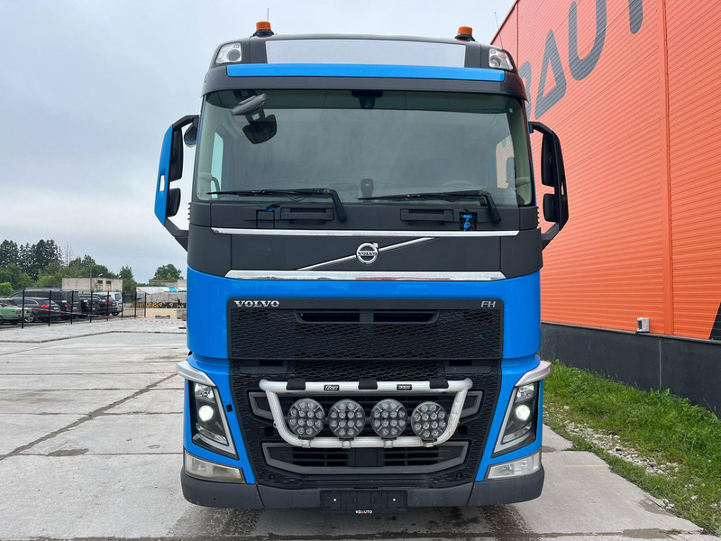 Volvo FH 540 6x4 FOR SALE AS CHASSIS / HYDRAULICS - Camión chasis: foto 2 Volvo FH 540 6x4 FOR SALE AS CHASSIS / HYDRAULICS - Camión chasis: foto 2