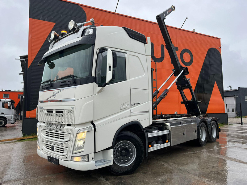 Volvo FH 540 6x4 HIAB 21 ton / L=5600 mm / RETARDER / TANDEM AXLE LIFT - Camión multibasculante: foto 2 Volvo FH 540 6x4 HIAB 21 ton / L=5600 mm / RETARDER / TANDEM AXLE LIFT - Camión multibasculante: foto 2