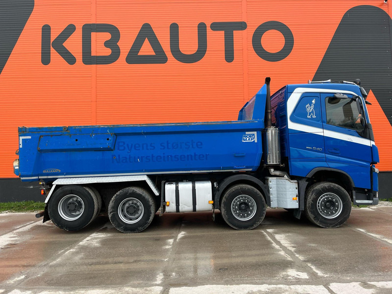 Volvo FH 540 8x4 TANDEM AXLE LIFT / BIG AXLES / BOX L=5652 mm - Camión volquete: foto 5 Volvo FH 540 8x4 TANDEM AXLE LIFT / BIG AXLES / BOX L=5652 mm - Camión volquete: foto 5