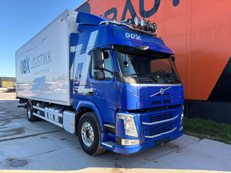 Volvo FM 330 4x2 BOX L=7608 mm - Camión caja cerrada: foto 4 Volvo FM 330 4x2 BOX L=7608 mm - Camión caja cerrada: foto 4