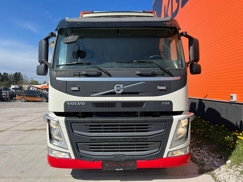 Volvo FM 460 8x2*6 HIAB 302E-6 / PLATFORM L=6721 mm - Camión caja abierta, Camión grúa: foto 3 Volvo FM 460 8x2*6 HIAB 302E-6 / PLATFORM L=6721 mm - Camión caja abierta, Camión grúa: foto 3