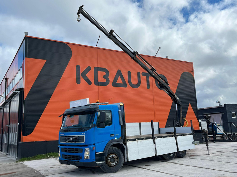 Volvo FM 9 300 6x2*4 HIAB 085D-3 / PLATFORM L=6320 mm - Camión caja abierta, Camión grúa: foto 1 Volvo FM 9 300 6x2*4 HIAB 085D-3 / PLATFORM L=6320 mm - Camión caja abierta, Camión grúa: foto 1