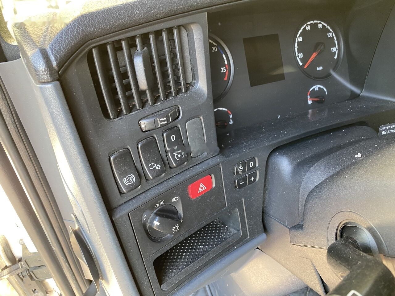 Cabeza tractora Scania R500: foto 12