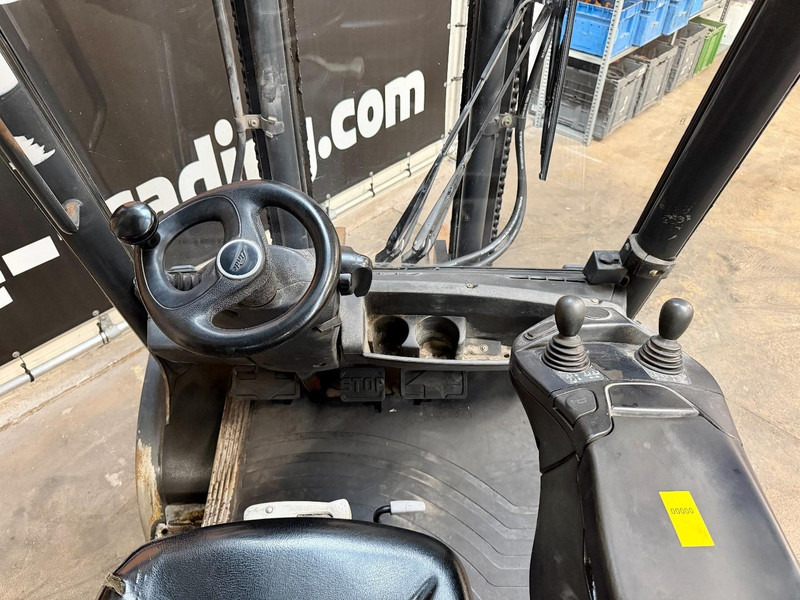 Linde H30D-02 - Carretilla elevadora diésel: foto 5 Linde H30D-02 - Carretilla elevadora diésel: foto 5