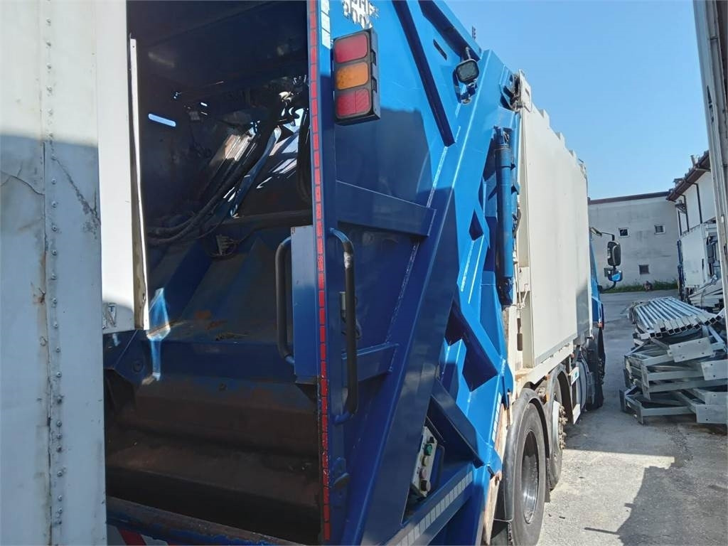 DAF Superstructure garbage truck MOL VDK PUSHER 20m3 - Camión de basura: foto 3 DAF Superstructure garbage truck MOL VDK PUSHER 20m3 - Camión de basura: foto 3