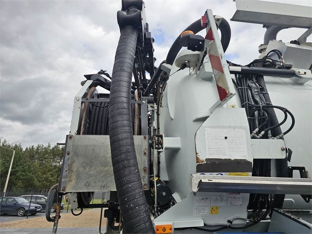 Limpieza de alcantarillado Renault 6x4 WUKO RIVARD RECYTLING for collecting liquid wa: foto 19