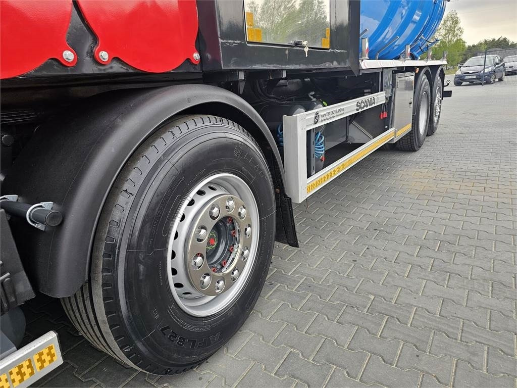 Excavadora Scania Disab Centurion P210/8 Vacuum suction loader: foto 10
