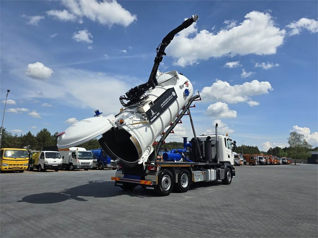 Scania Saugbagger Larsen FlexVac 311 Vacuum suction loade - Limpieza de alcantarillado: foto 1 Scania Saugbagger Larsen FlexVac 311 Vacuum suction loade - Limpieza de alcantarillado: foto 1