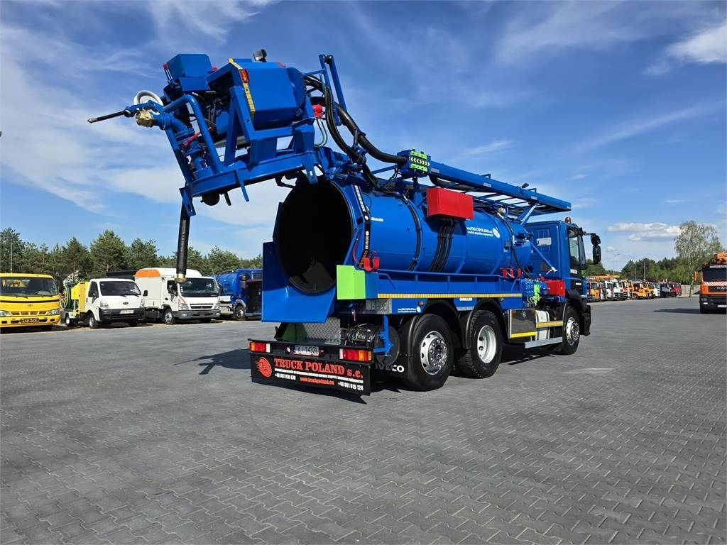 Iveco WUKO MULLER KOMBI FOR CHANNEL CLEANING - Vehículo municipal: foto 1 Iveco WUKO MULLER KOMBI FOR CHANNEL CLEANING - Vehículo municipal: foto 1