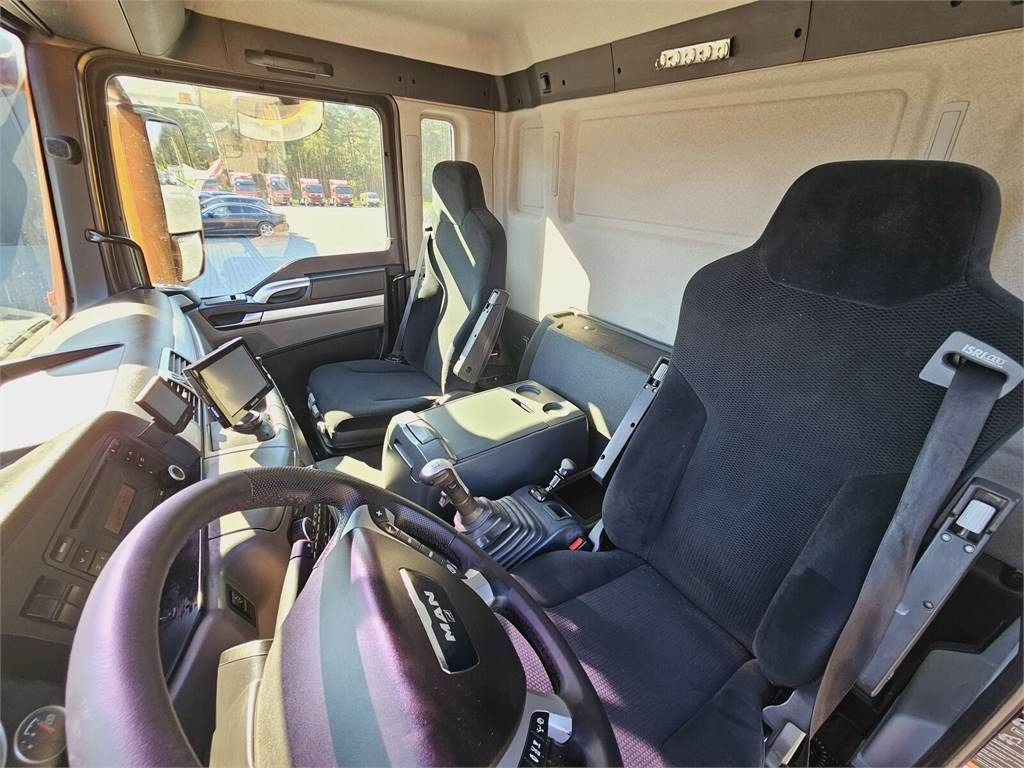 Vehículo municipal MAN SUPER 2000 4x2 WUKO RECYKLING for collecting liqui: foto 32 Vehículo municipal MAN SUPER 2000 4x2 WUKO RECYKLING for collecting liqui: foto 32