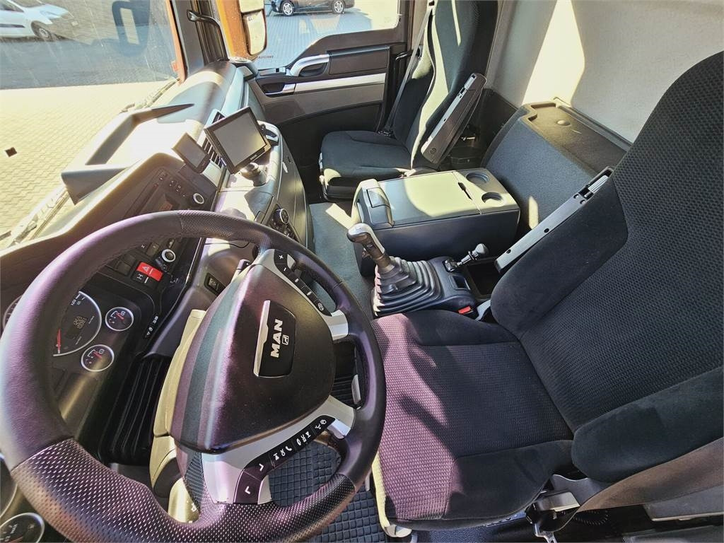 Vehículo municipal MAN SUPER 2000 4x2 WUKO RECYKLING for collecting liqui: foto 31 Vehículo municipal MAN SUPER 2000 4x2 WUKO RECYKLING for collecting liqui: foto 31