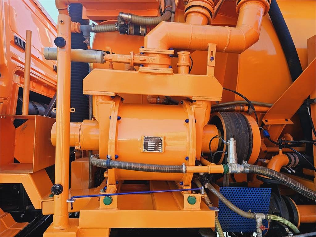 Vehículo municipal MAN SUPER 2000 4x2 WUKO RECYKLING for collecting liqui: foto 11 Vehículo municipal MAN SUPER 2000 4x2 WUKO RECYKLING for collecting liqui: foto 11