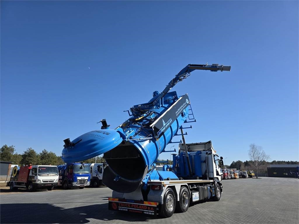 Scania Larsen FlexVac 311 Vacuum suction loader - Vehículo municipal: foto 1 Scania Larsen FlexVac 311 Vacuum suction loader - Vehículo municipal: foto 1