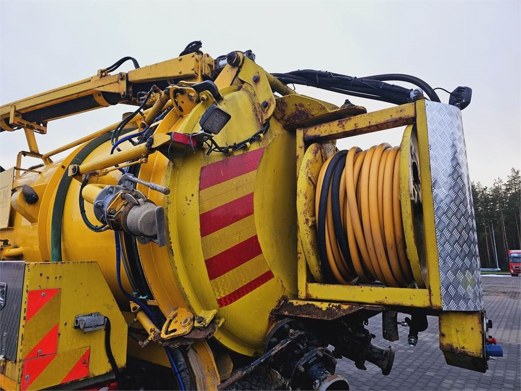 Vehículo municipal Volvo FULLER TANKERS 2008 WUKO for collecting liquid was: foto 14 Vehículo municipal Volvo FULLER TANKERS 2008 WUKO for collecting liquid was: foto 14