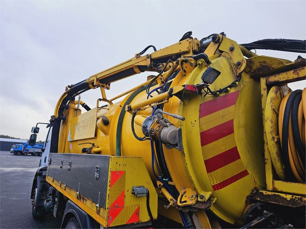 Vehículo municipal Volvo FULLER TANKERS 2008 WUKO for collecting liquid was: foto 15 Vehículo municipal Volvo FULLER TANKERS 2008 WUKO for collecting liquid was: foto 15