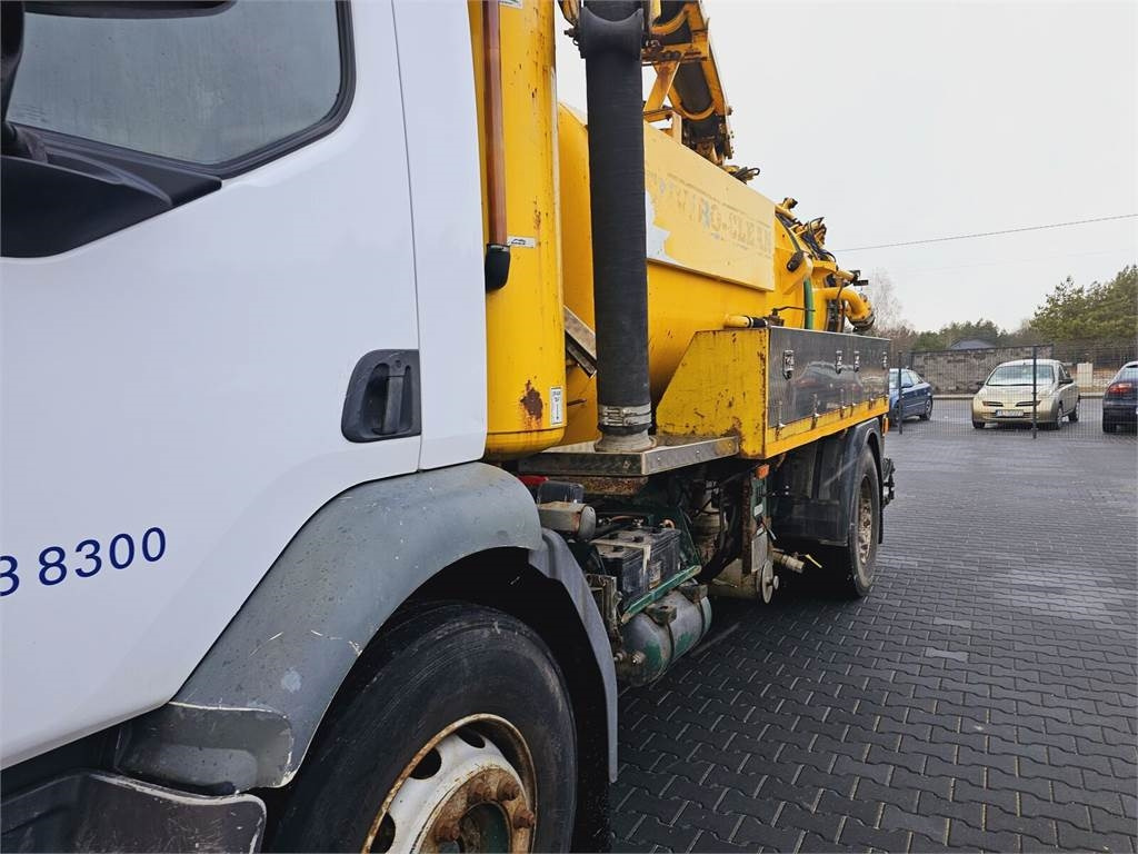 Vehículo municipal Volvo FULLER TANKERS 2008 WUKO for collecting liquid was: foto 9 Vehículo municipal Volvo FULLER TANKERS 2008 WUKO for collecting liquid was: foto 9