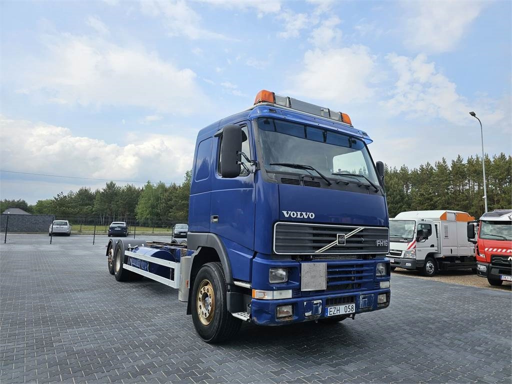 Volvo FH 16 470 KM 6x2 low mileage 229700 km !!!! - Camión portacontenedore/ Intercambiable: foto 1 Volvo FH 16 470 KM 6x2 low mileage 229700 km !!!! - Camión portacontenedore/ Intercambiable: foto 1