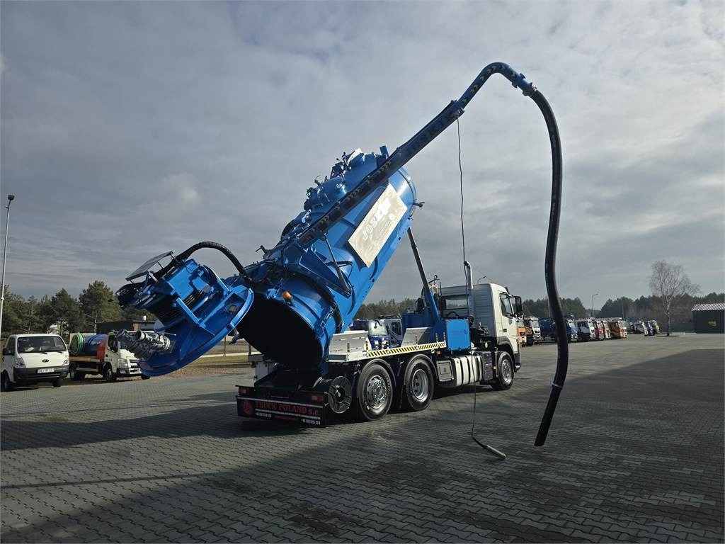 Volvo JOSKIN WUKO FOR CLEANING CHANNELS COMBI - Limpieza de alcantarillado: foto 1 Volvo JOSKIN WUKO FOR CLEANING CHANNELS COMBI - Limpieza de alcantarillado: foto 1
