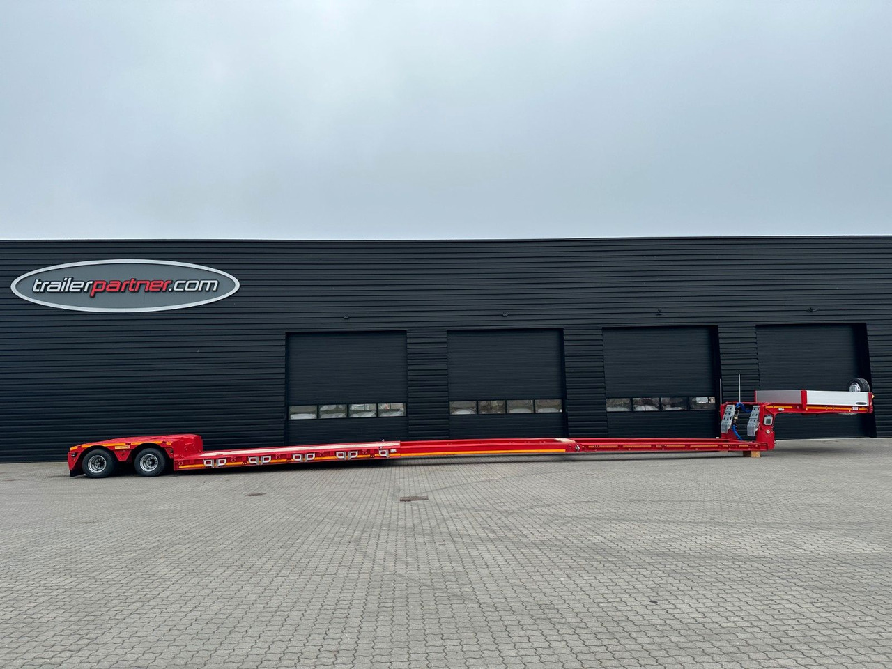 Faymonville 2 achs tiefbett / 2 x ausziehbar / 16.850 mm - Semirremolque góndola rebajadas: foto 1 Faymonville 2 achs tiefbett / 2 x ausziehbar / 16.850 mm - Semirremolque góndola rebajadas: foto 1