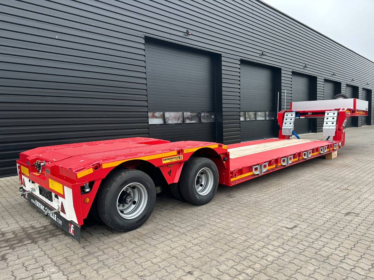 Faymonville 2 achs tiefbett / 2 x ausziehbar / 16.850 mm - Semirremolque góndola rebajadas: foto 3 Faymonville 2 achs tiefbett / 2 x ausziehbar / 16.850 mm - Semirremolque góndola rebajadas: foto 3