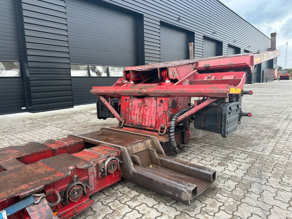 Faymonville 2 achs. tiefbett / 2 x ausziehbar / baggerbett Faymonville 2 achs. tiefbett / 2 x ausziehbar / baggerbett - Semirremolque góndola rebajadas: foto 5 Faymonville 2 achs. tiefbett / 2 x ausziehbar / baggerbett Faymonville 2 achs. tiefbett / 2 x ausziehbar / baggerbett - Semirremolque góndola rebajadas: foto 5