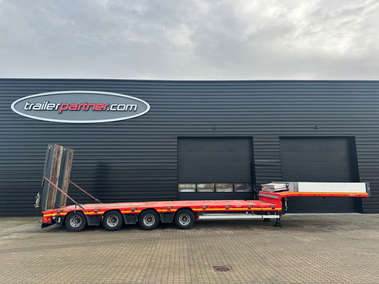 Goldhofer Stepstar 4 achs tieflader / Ausziehbar - Semirremolque góndola rebajadas: foto 1 Goldhofer Stepstar 4 achs tieflader / Ausziehbar - Semirremolque góndola rebajadas: foto 1