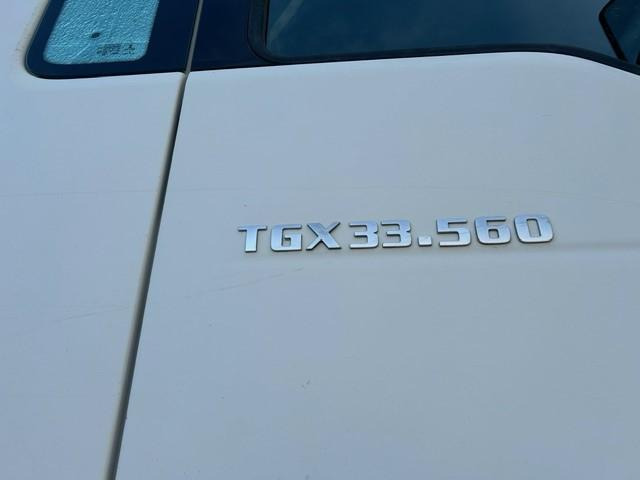 MAN TGX 33.560 - Cabeza tractora: foto 4 MAN TGX 33.560 - Cabeza tractora: foto 4