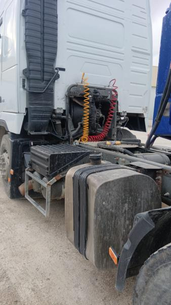 Volvo FH12 430 - Cabeza tractora: foto 4 Volvo FH12 430 - Cabeza tractora: foto 4