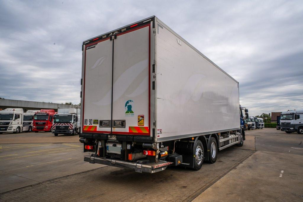 Renault D WIDE 380 DXI D WIDE 380 DXI - Camión frigorífico: foto 4 Renault D WIDE 380 DXI D WIDE 380 DXI - Camión frigorífico: foto 4