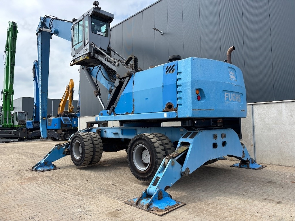 Fuchs MHL 380 - Manipulador de materiales: foto 1 Fuchs MHL 380 - Manipulador de materiales: foto 1