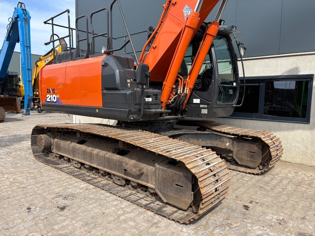 Excavadora de cadenas Hitachi ZX 210 LC-6 - ZX210: foto 9