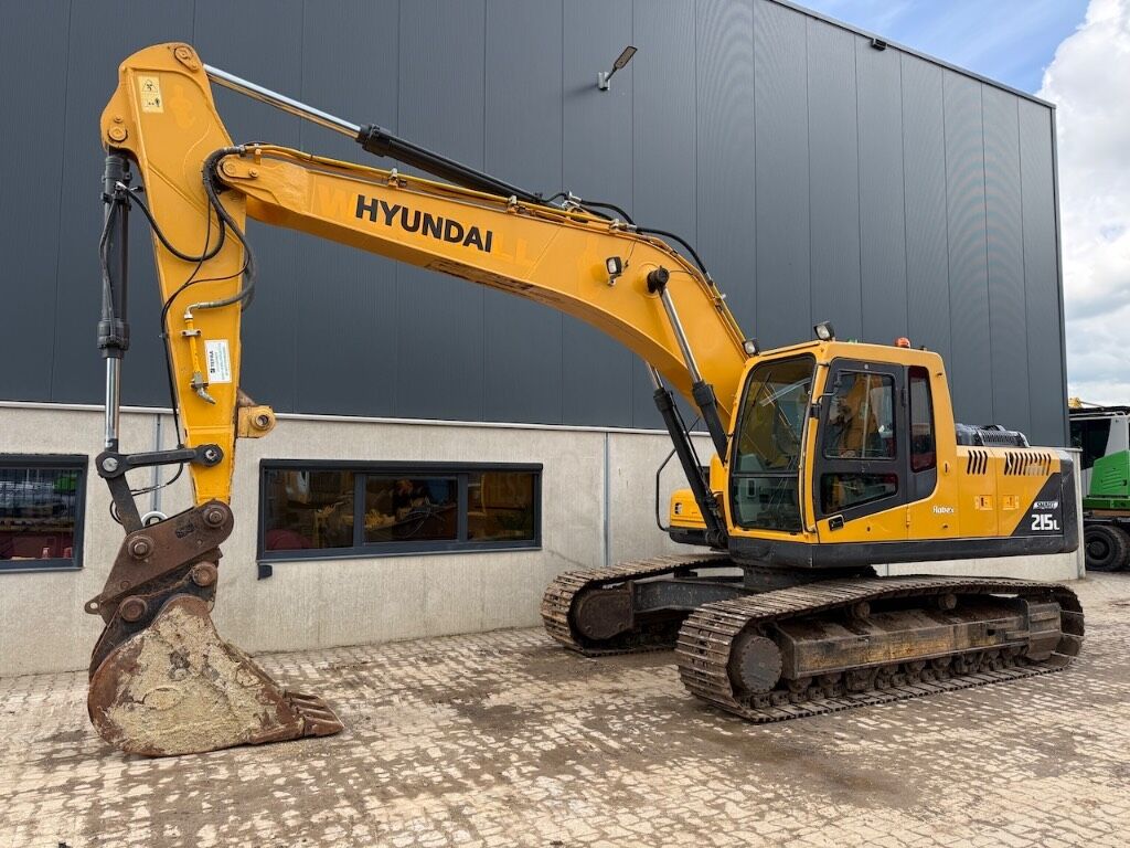 Hyundai R215L - R215 - 210 - Excavadora de cadenas: foto 1 Hyundai R215L - R215 - 210 - Excavadora de cadenas: foto 1