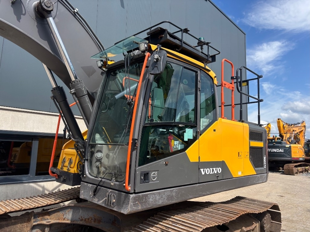 Excavadora de cadenas Volvo EC 220 E L - EC220: foto 11