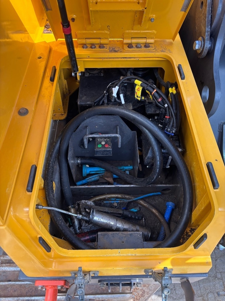 Excavadora de cadenas Volvo EC 220 E L - EC220: foto 31