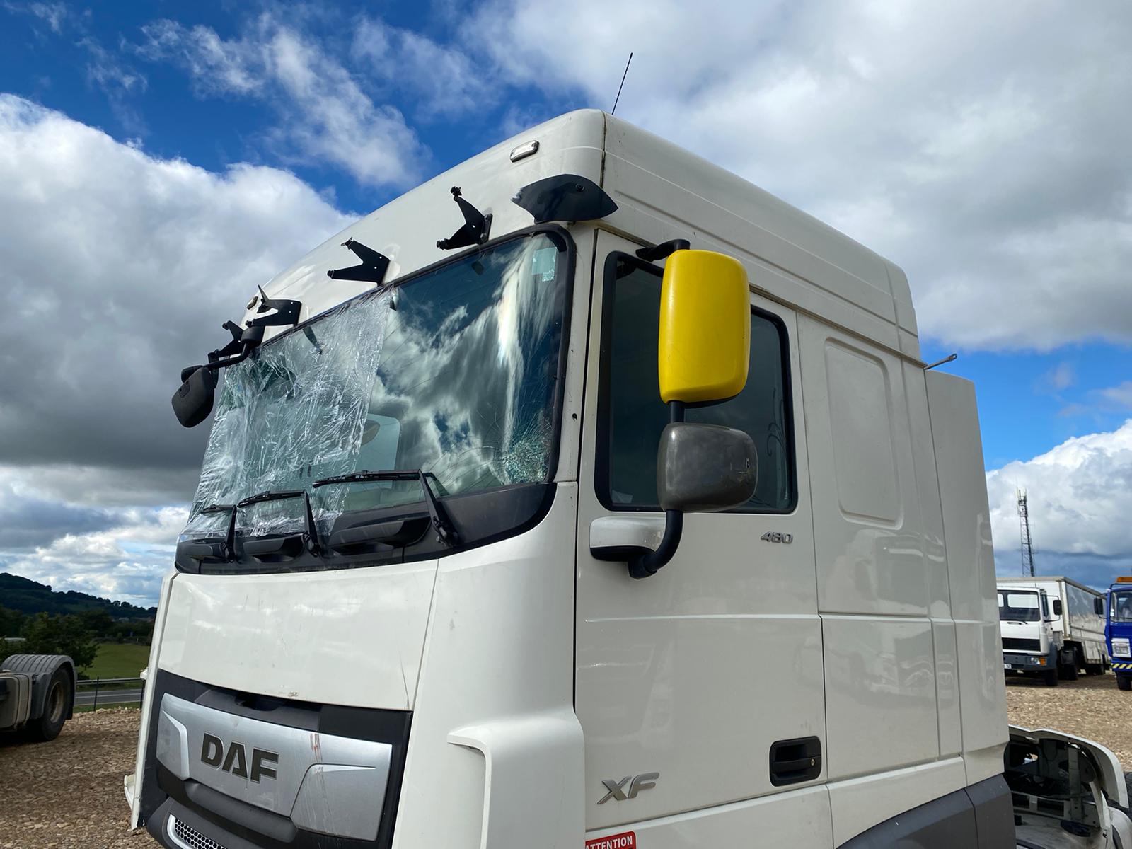 Cabeza tractora DAF XF480: foto 9