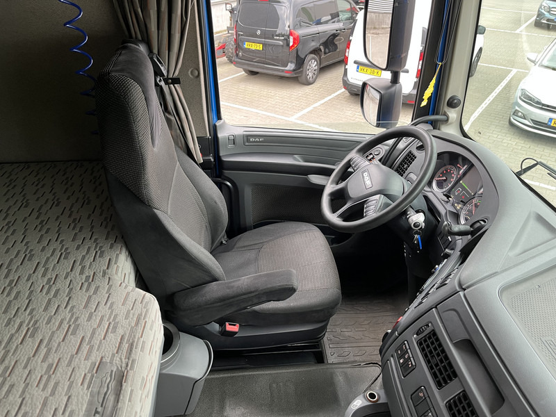 DAF XF 440 FT SC / Mega - Low Deck / 837 dkm / 2 Tanks / Stand Klima / Tacho V2 - Cabeza tractora: foto 3 DAF XF 440 FT SC / Mega - Low Deck / 837 dkm / 2 Tanks / Stand Klima / Tacho V2 - Cabeza tractora: foto 3